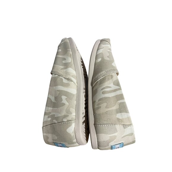 Toms Classic Alpargata Slip On Shoes Womens Size 7 Beige Light Camo Canvas Flats - Picture 9 of 10
